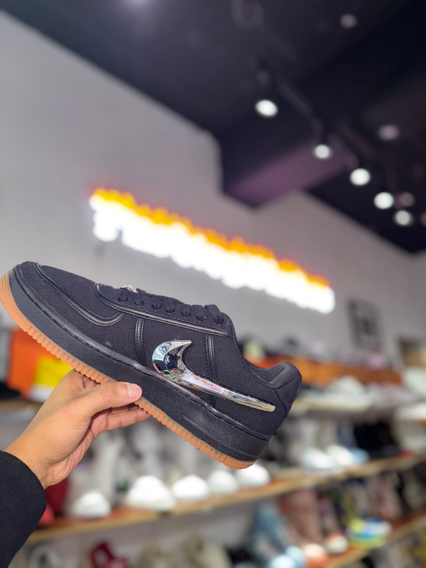 AF1 Black Travis