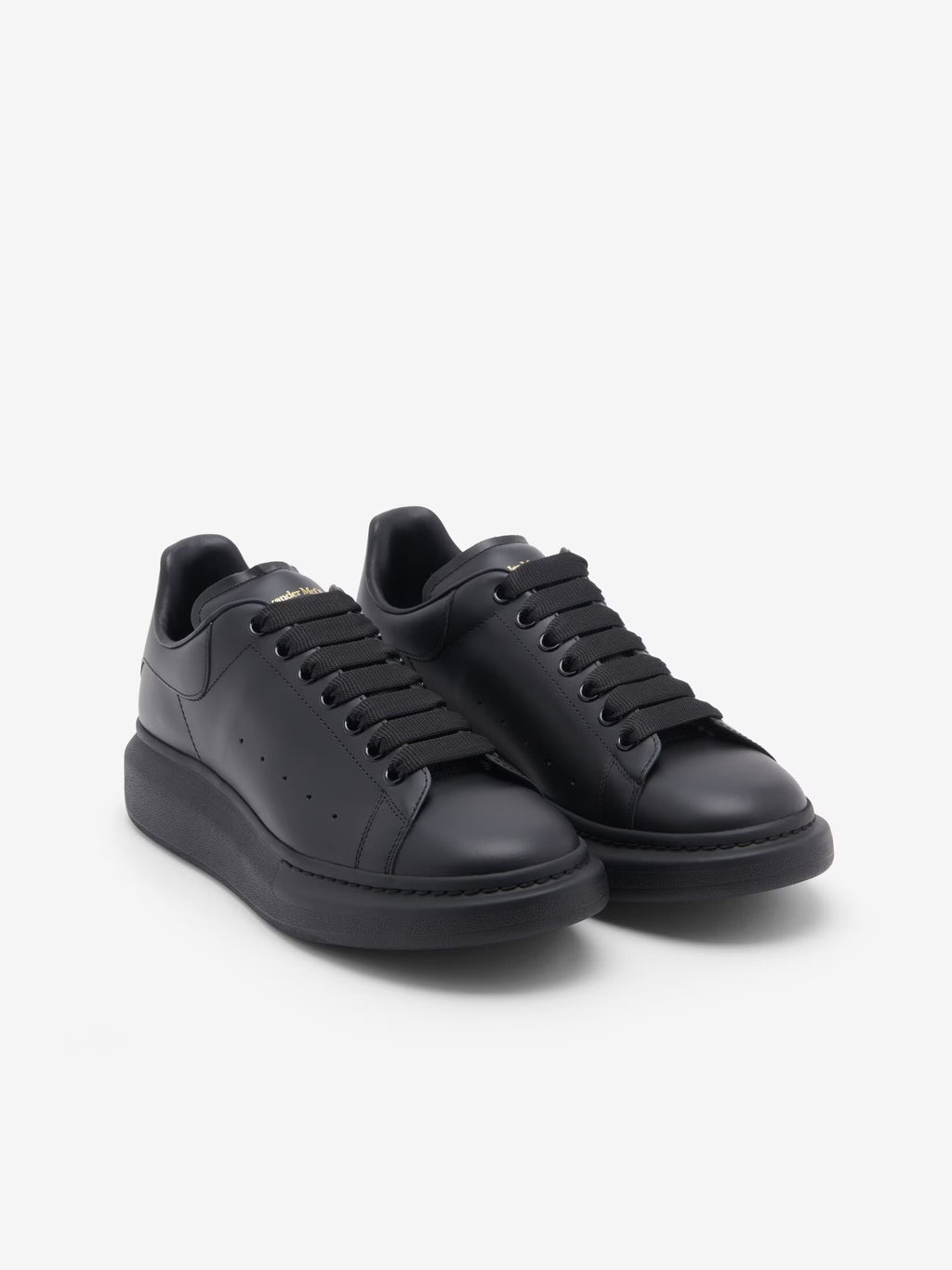 Men's Oversized Sneaker in Black