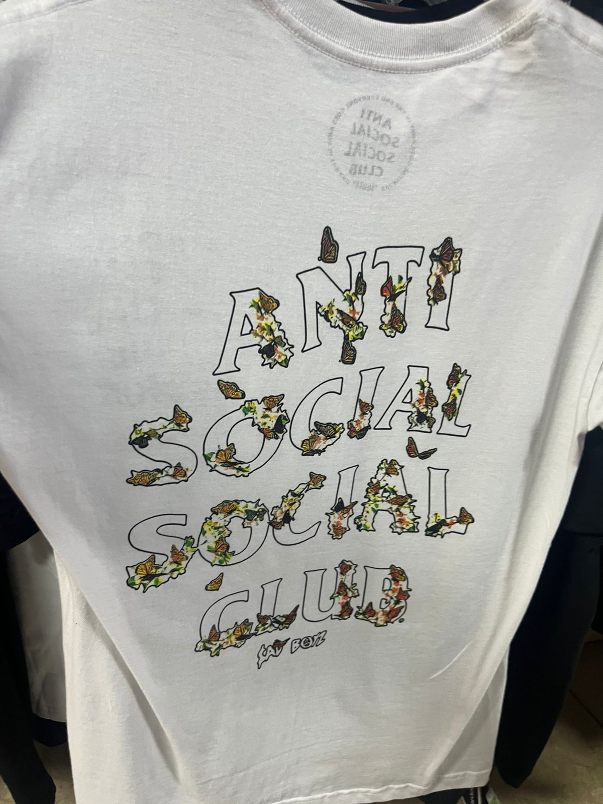 Playera Antisocial Flores