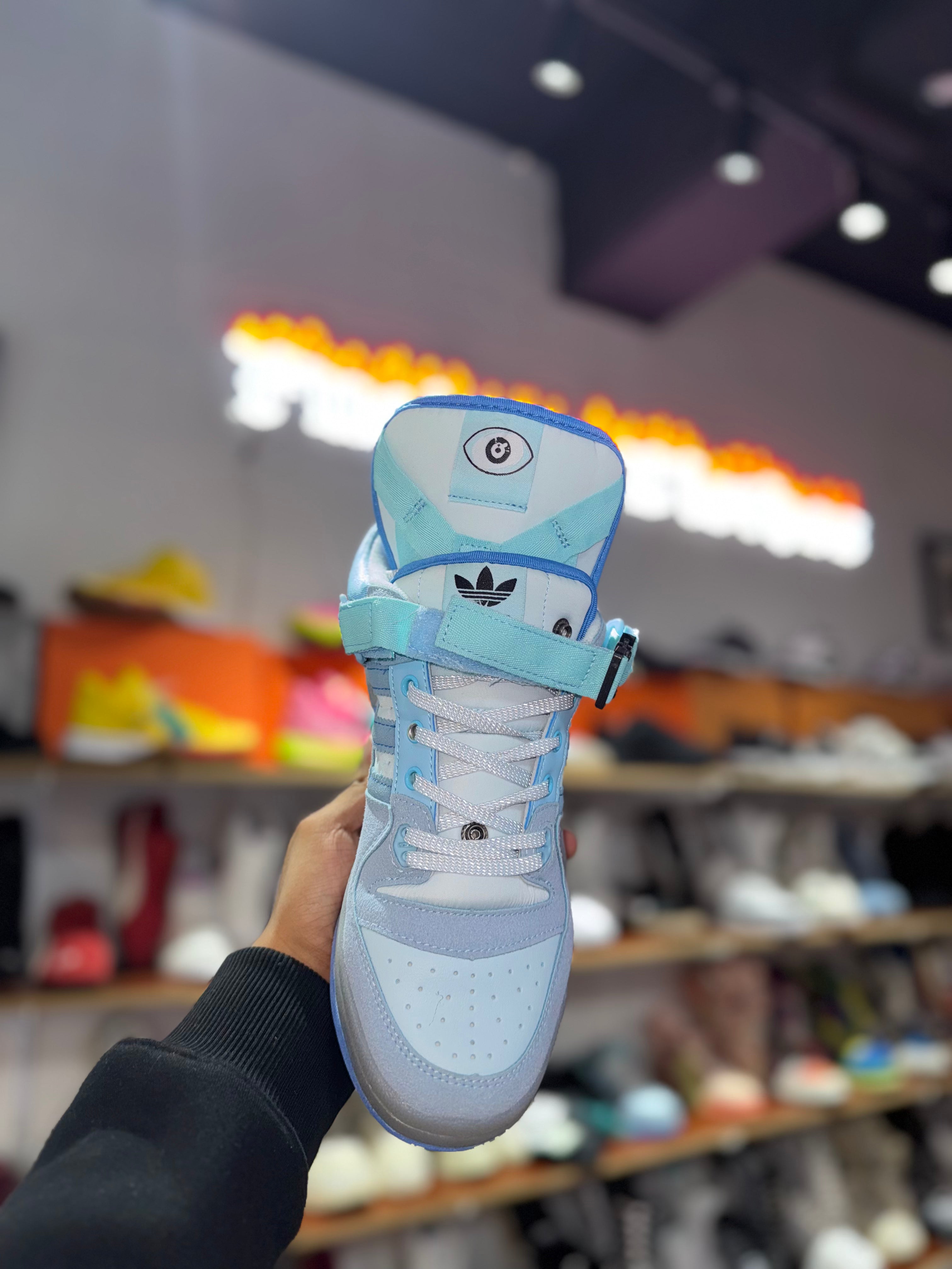 Conejo Malo Blue Tint