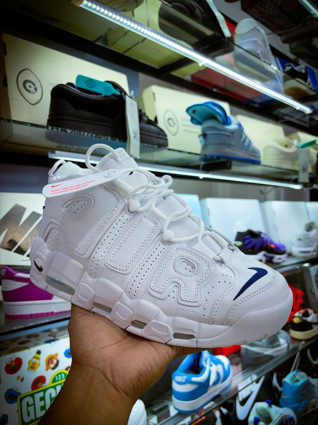 TENIS NIKE AIR MORE UPTEMPO