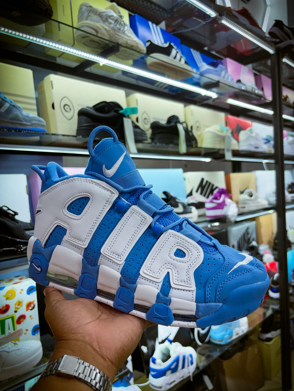 TENIS NIKE AIR MORE UPTEMPO