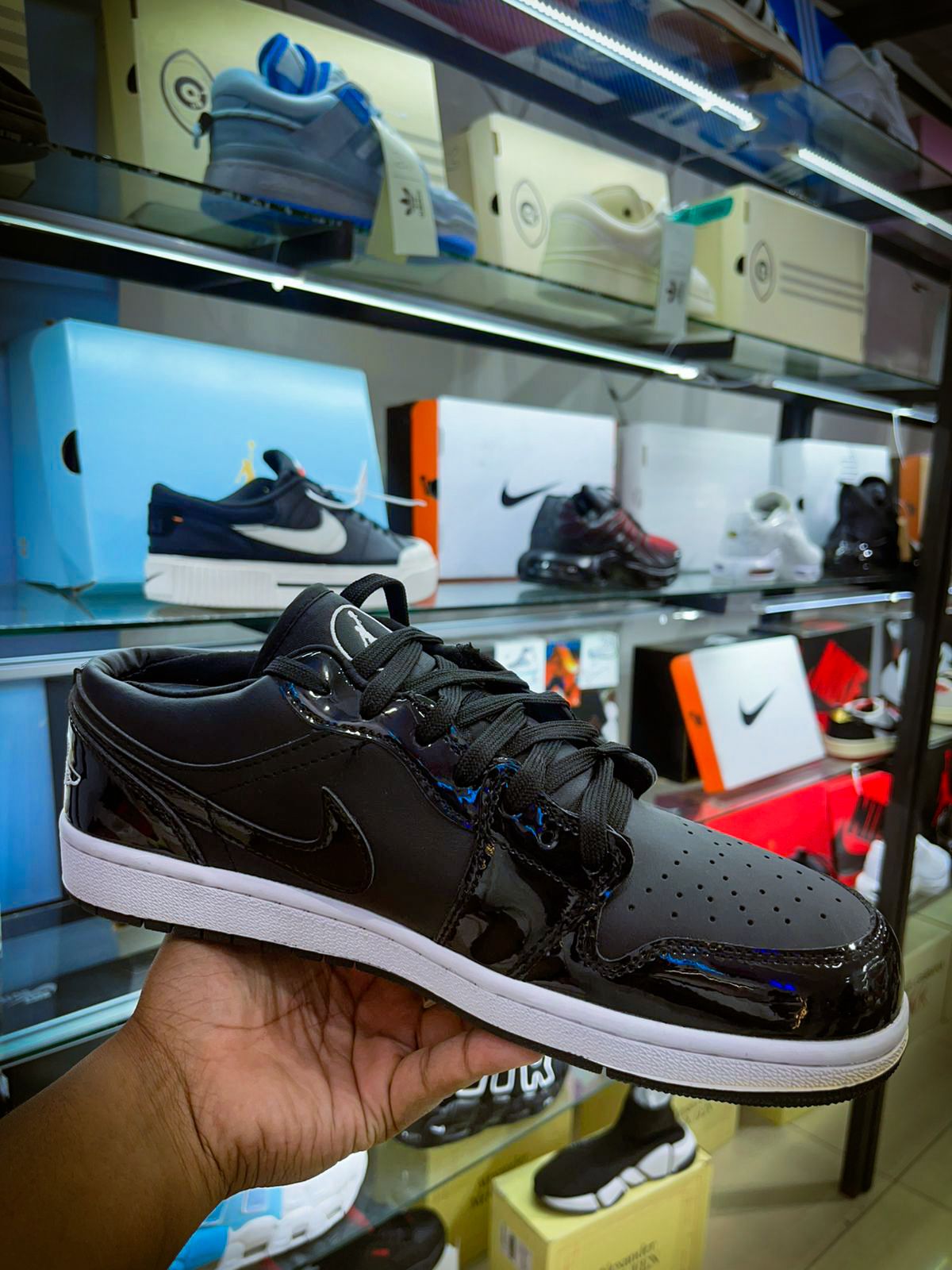 TENIS NIKE AIR JORDAN 1 LOW