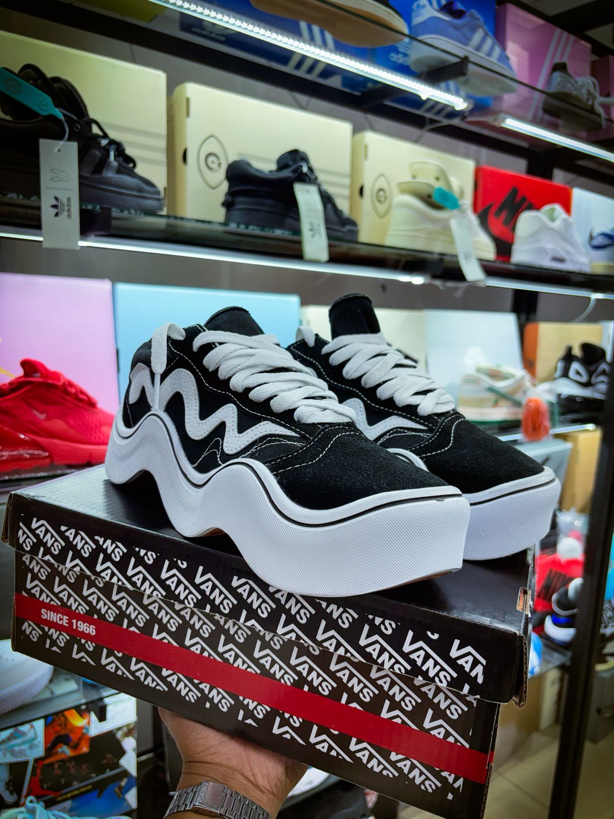 TENIS MSCHF WAVY BABY X TYGA