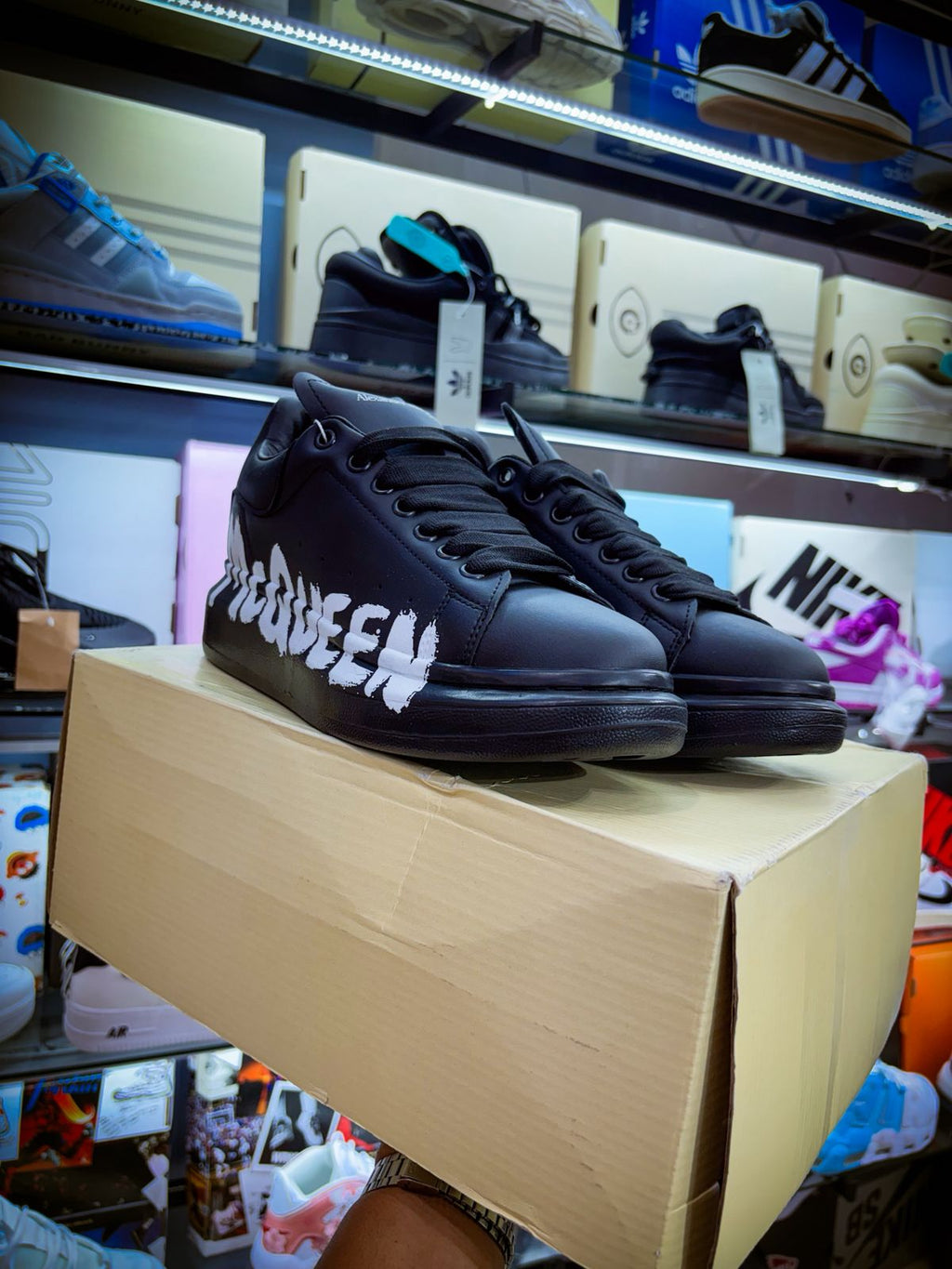 TENIS ALEXANDER MCQUEEN OVERSIZED