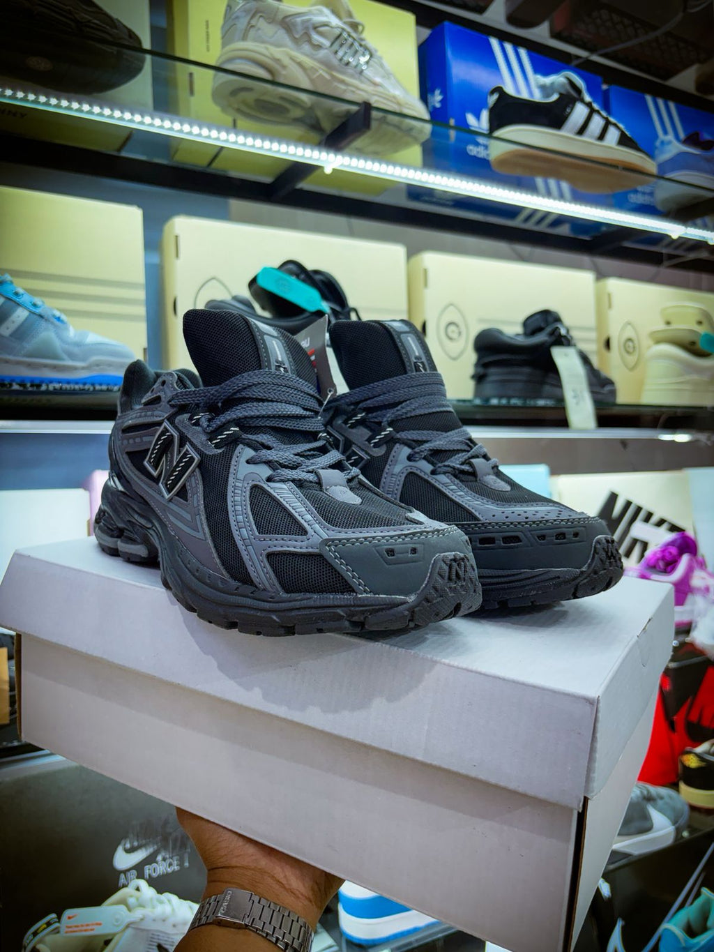 TENIS NEW BALANCE 1906R BLACK PHANTOM