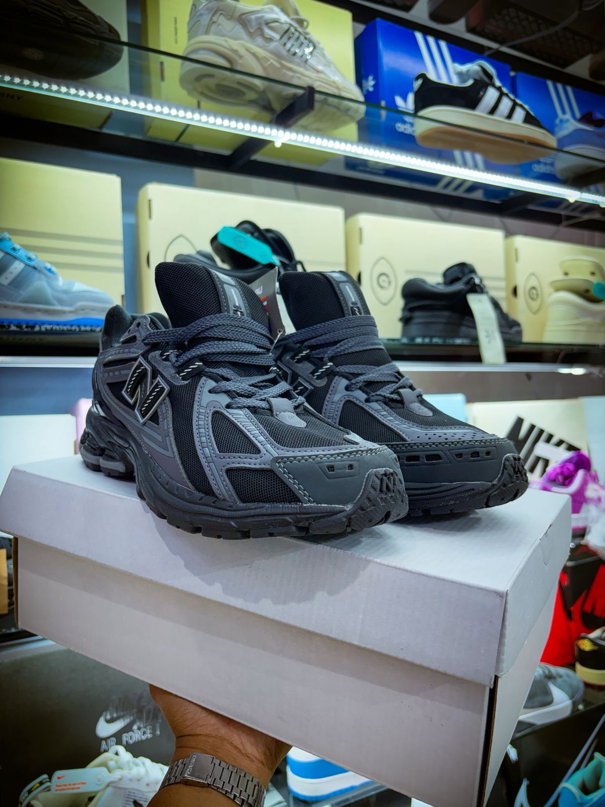 TENIS NEW BALANCE 1906R BLACK PHANTOM