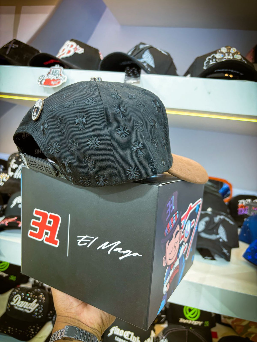 GORRA BARBAS HATS BLACKOUT