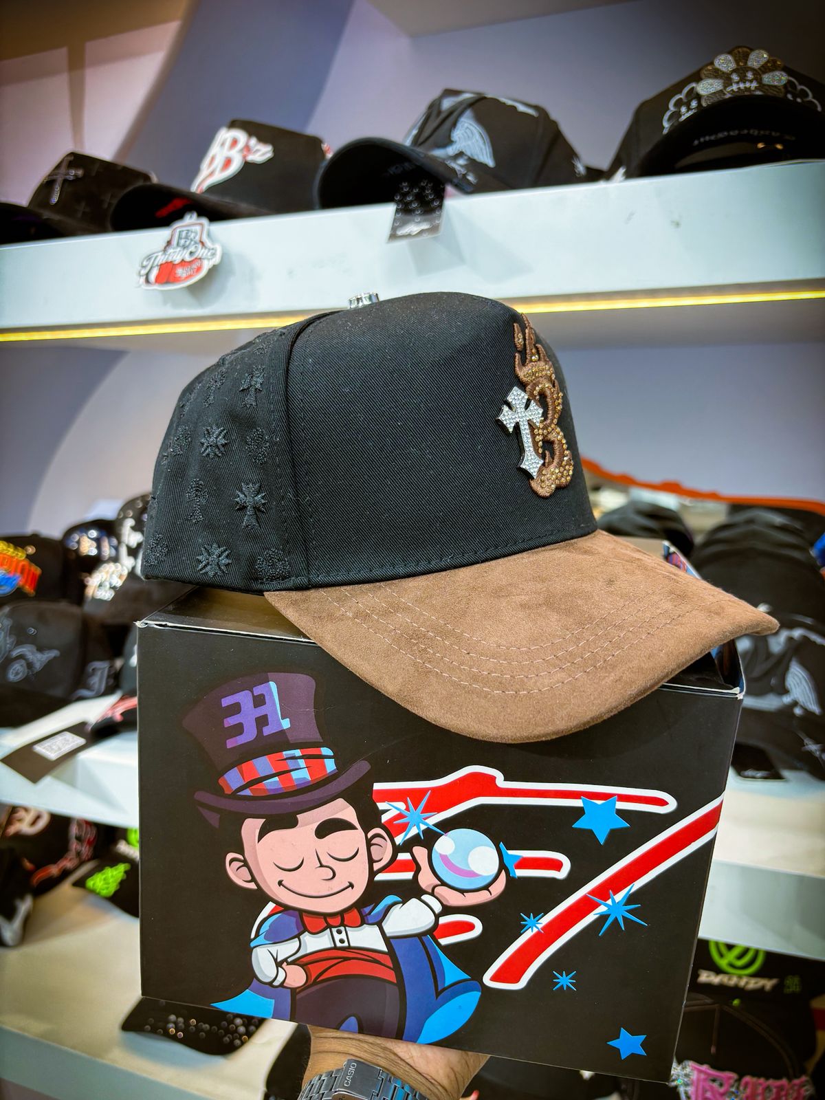 GORRA BARBAS HATS BLACKOUT
