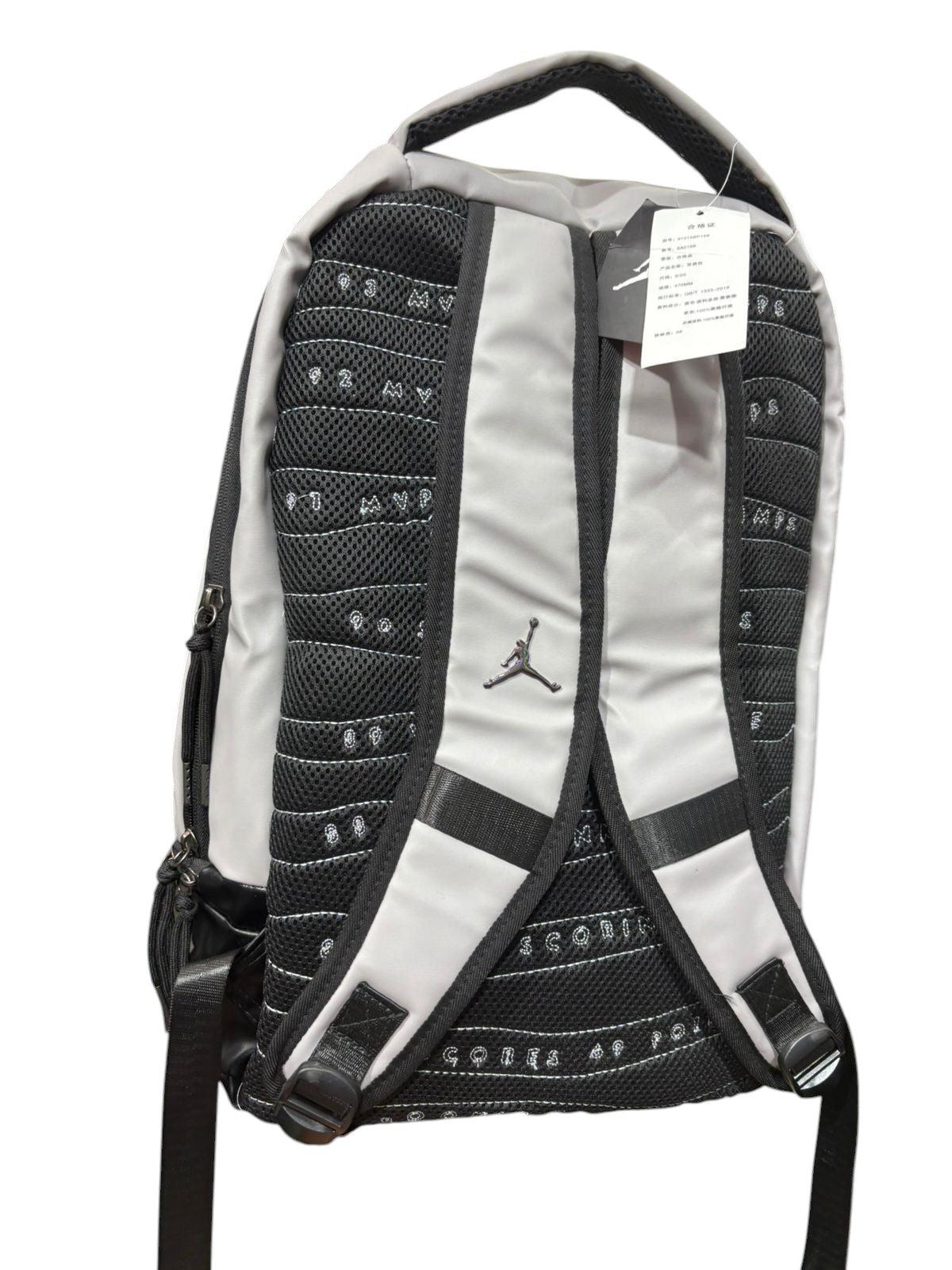MOCHILA JORDAN COLOR GRIS CON BLANCO