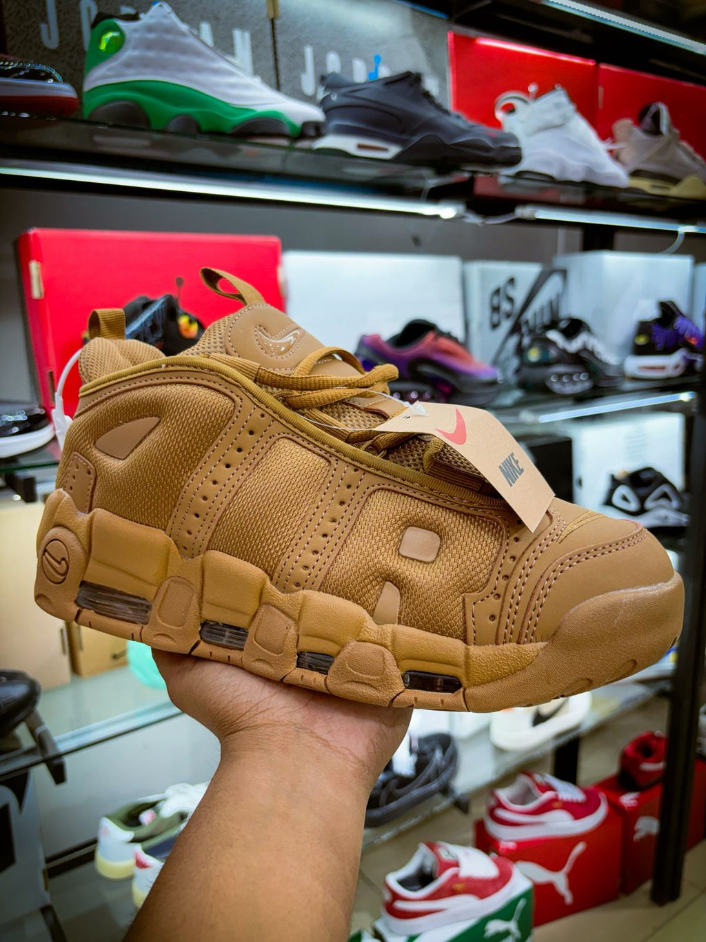 TENIS NIKE AIR MORE UPTEMPO LOW