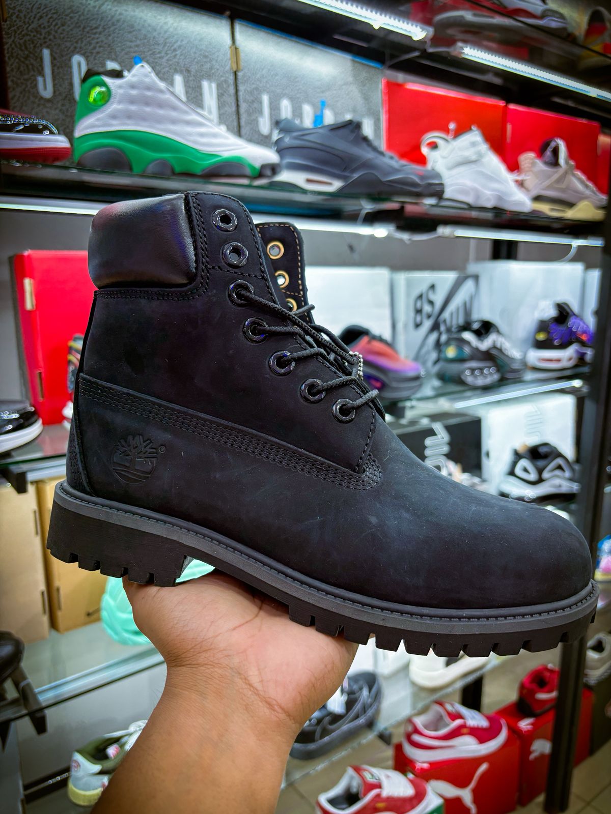 BOTAS TIMBERLAND COLOR NEGRO