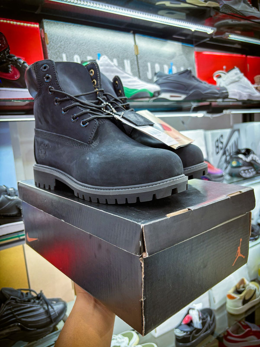 BOTAS TIMBERLAND COLOR NEGRO