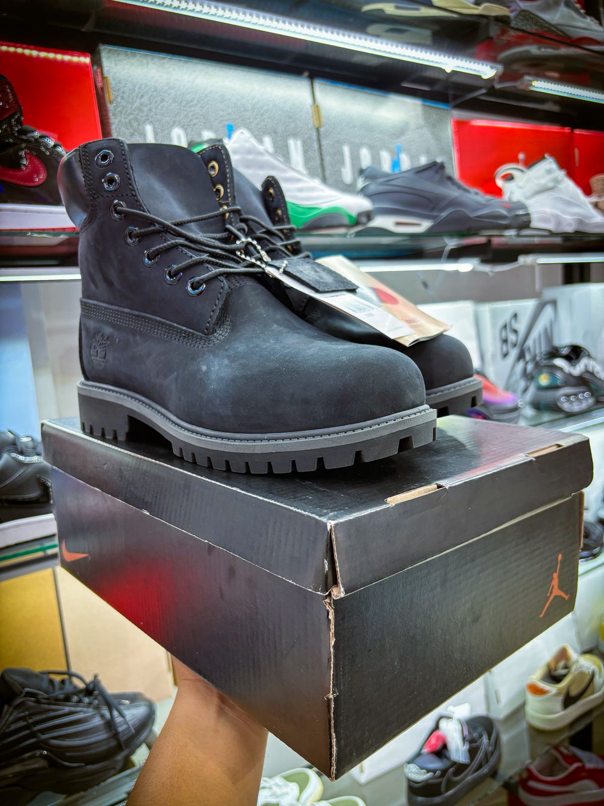 BOTAS TIMBERLAND COLOR NEGRO