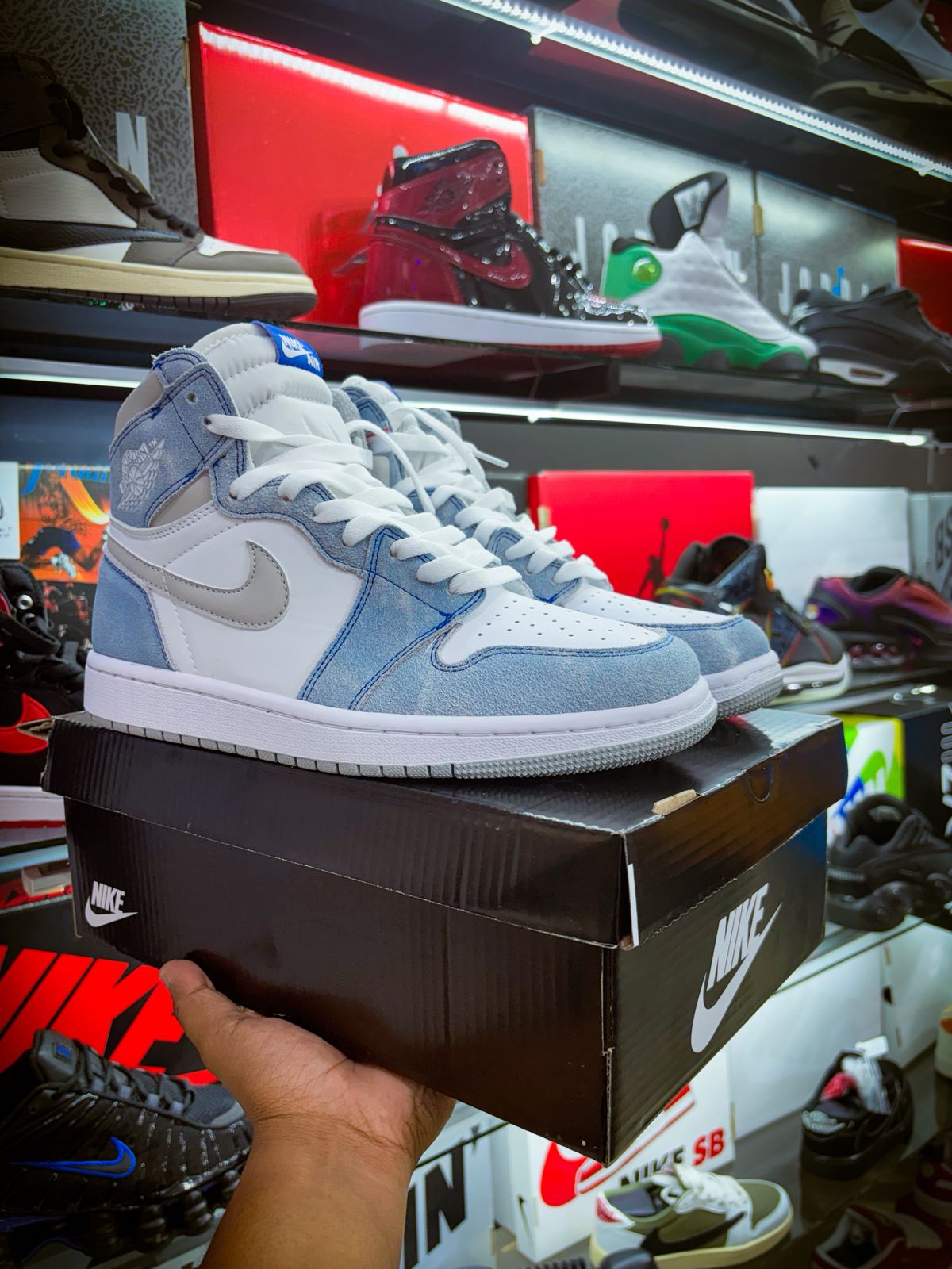 TENIS NIKE AIR JORDAN 1 RETRO HIGH OG