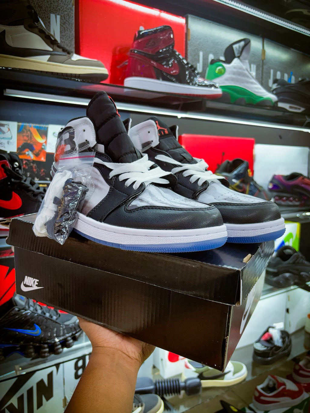 TENIS NIKE AIR JORDAN 1 MID SE