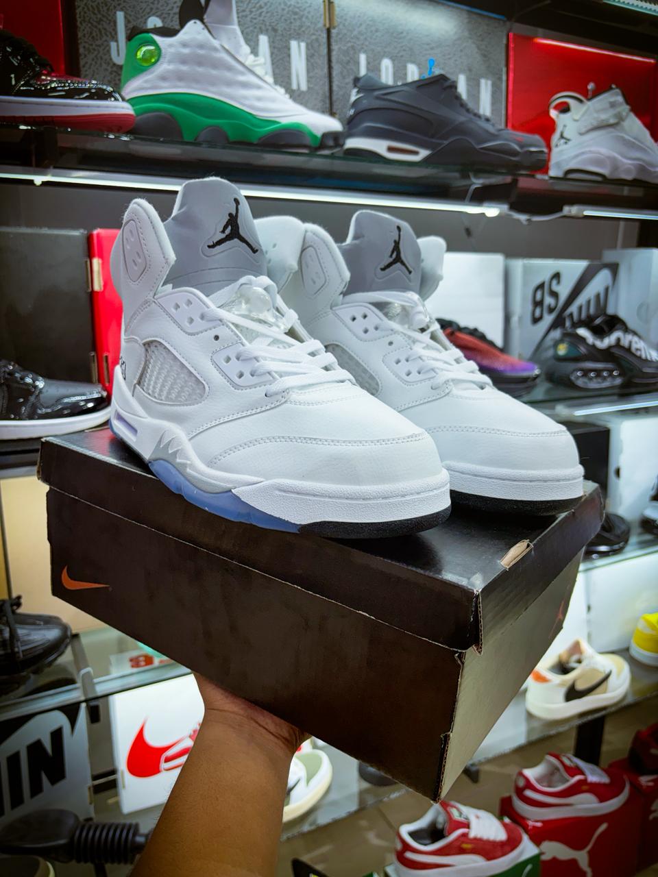 TENIS AIR JORDAN 5 RETRO