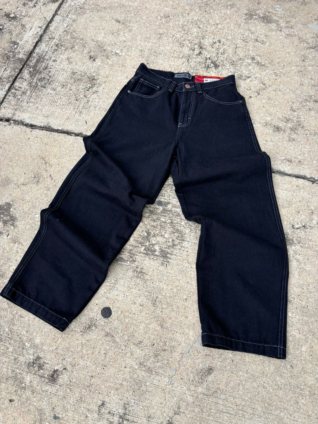 PANTALON PERRO NEGRO JNCO