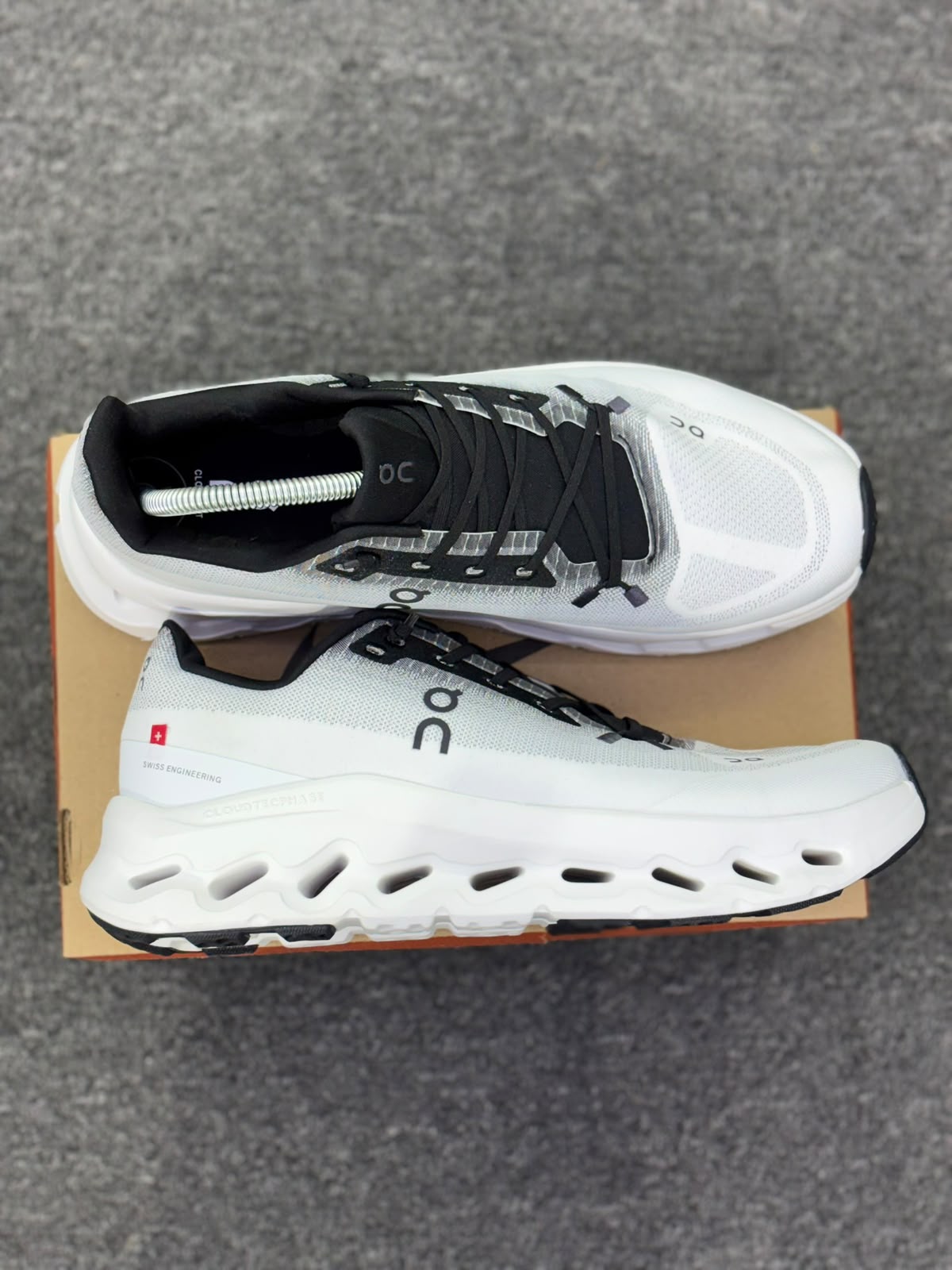 TENIS ON RUNNING CLOUDTILT WHITE