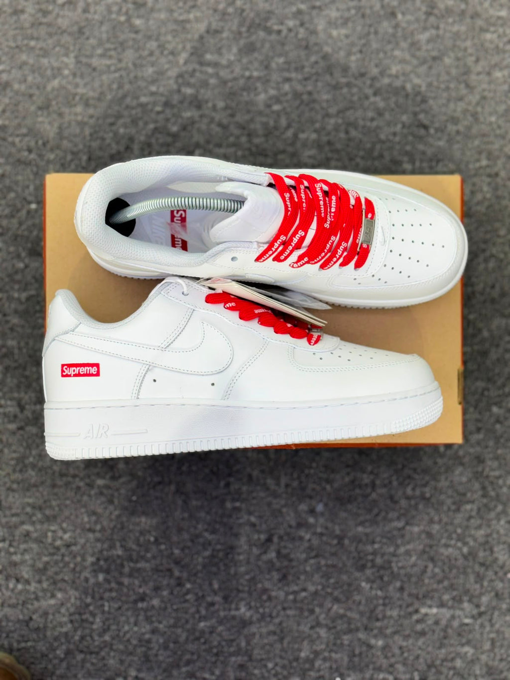 TENIS NIKE AIR FORCE 1 LOW X SUPREME