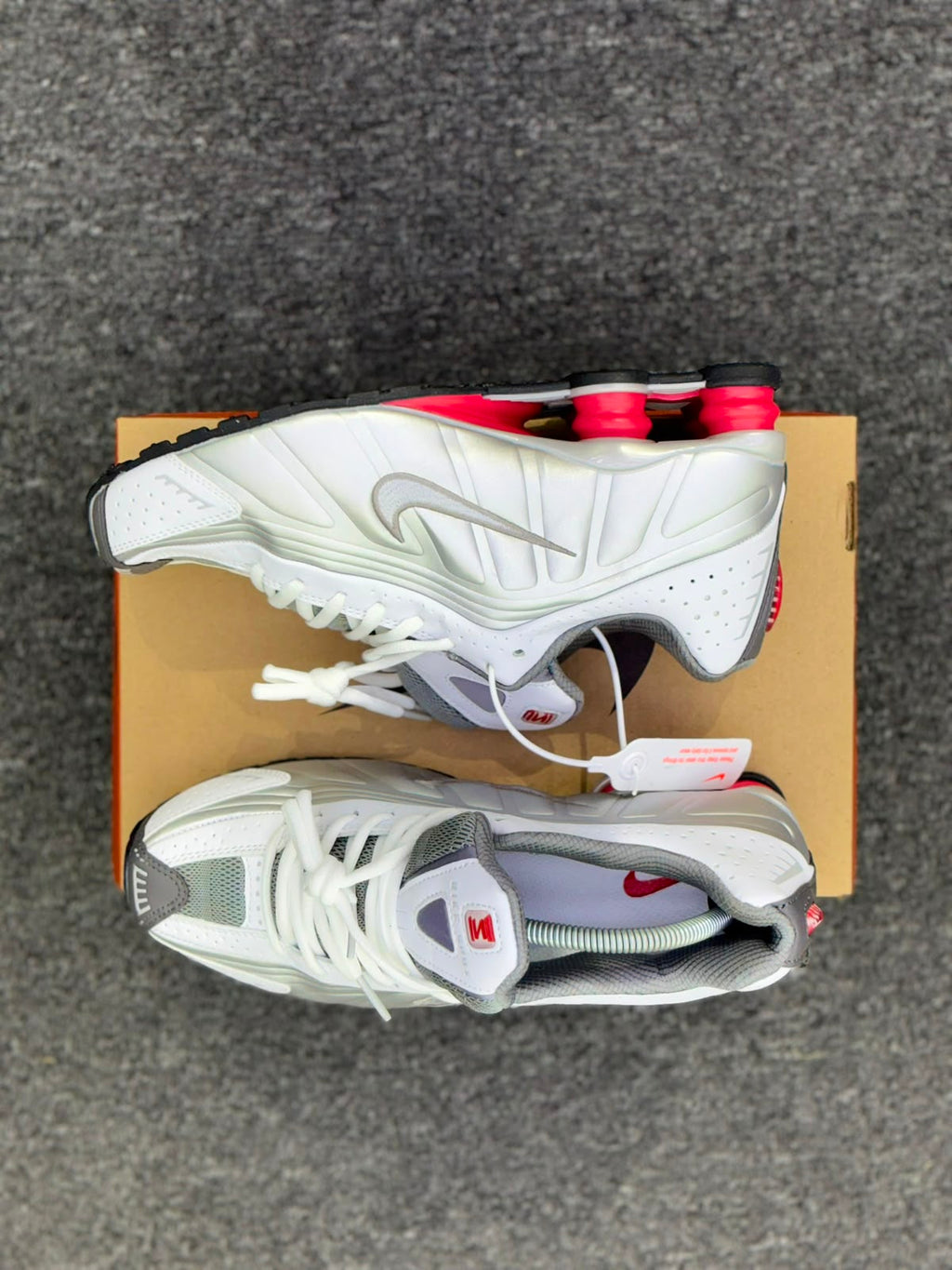 TENIS NIKE SHOX R4  ROJO Y GRIS