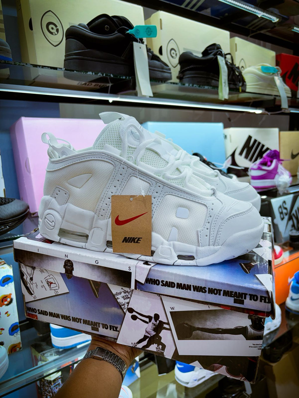 TENIS NIKE AIR MORE UPTEMPO