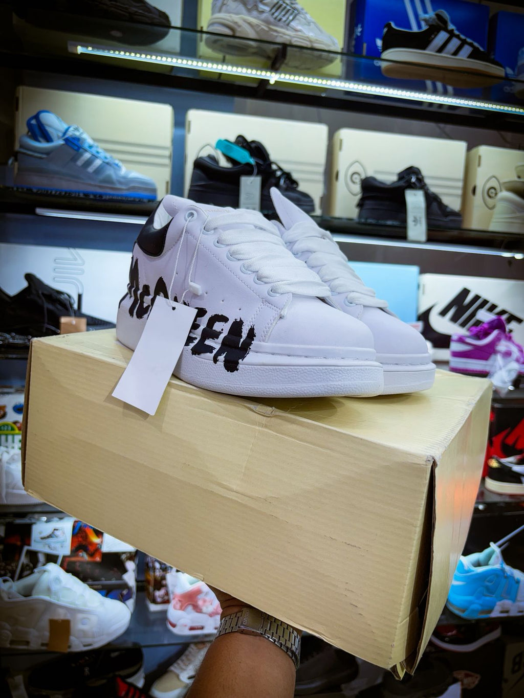 TENIS ALEXANDER MCQUEEN OVERSIZED