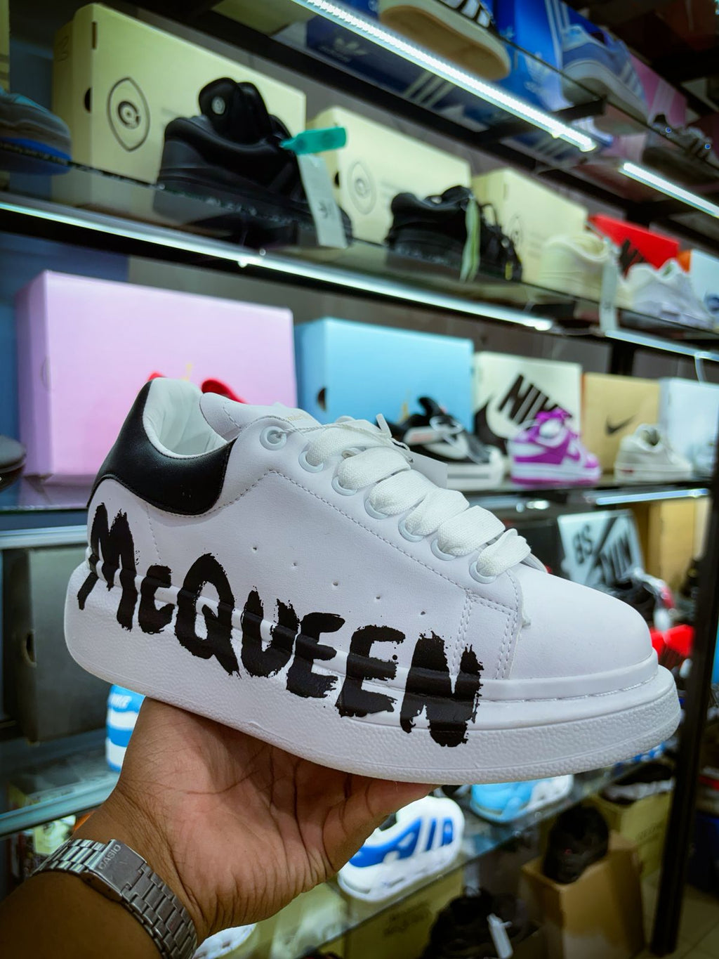 TENIS ALEXANDER MCQUEEN OVERSIZED