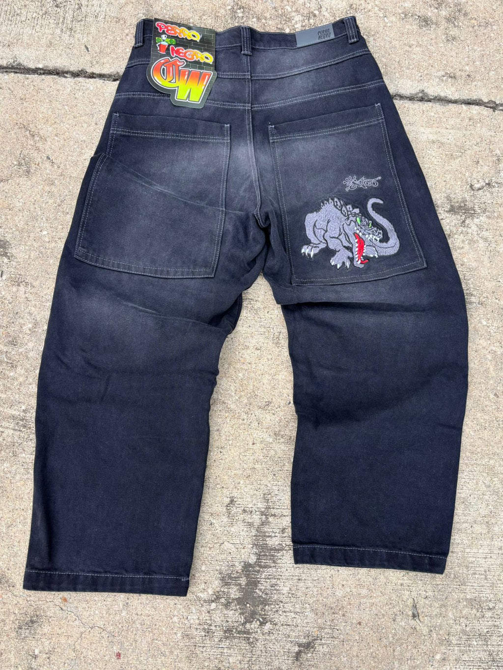 PANTALON PERRO NEGRO JNCO