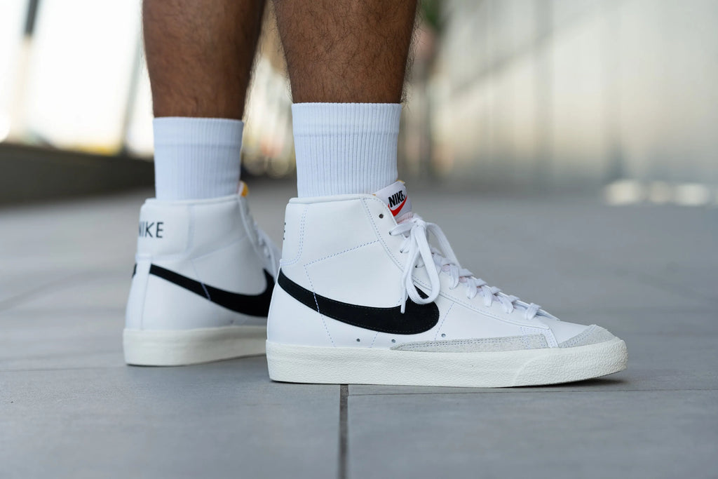 Nike Blazer Mid '77 Vintage "Blanco/Negro