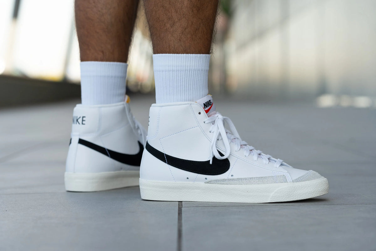 Nike Blazer Mid '77 Vintage "Blanco/Negro