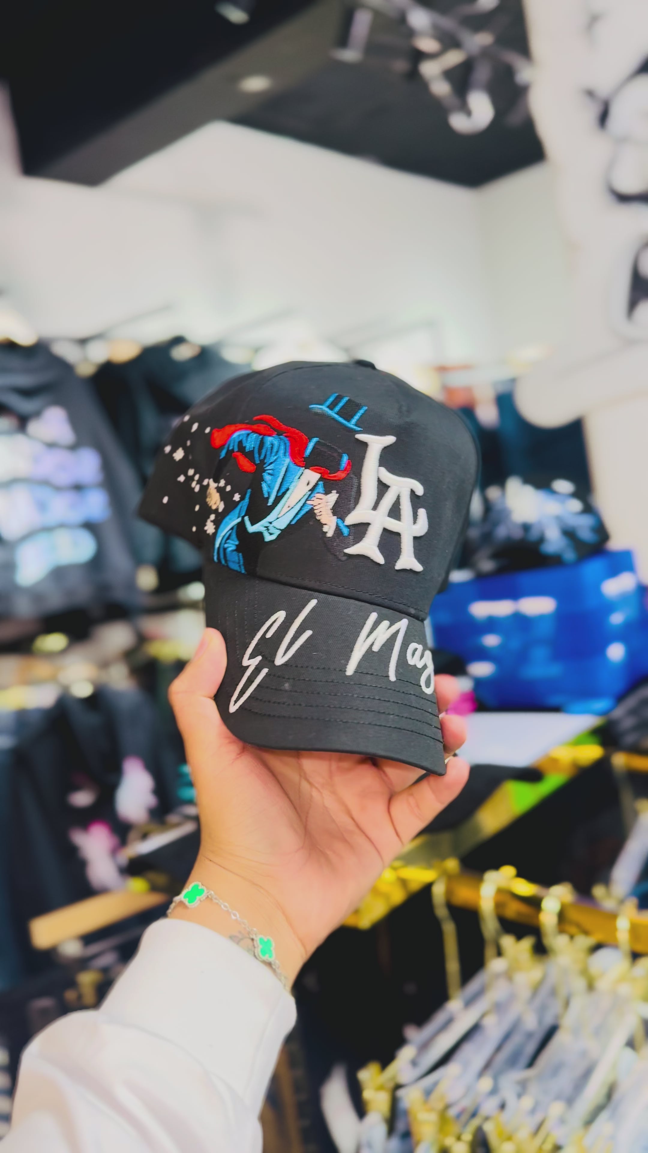 LA EL MAGO - THIRTY ONE HATS